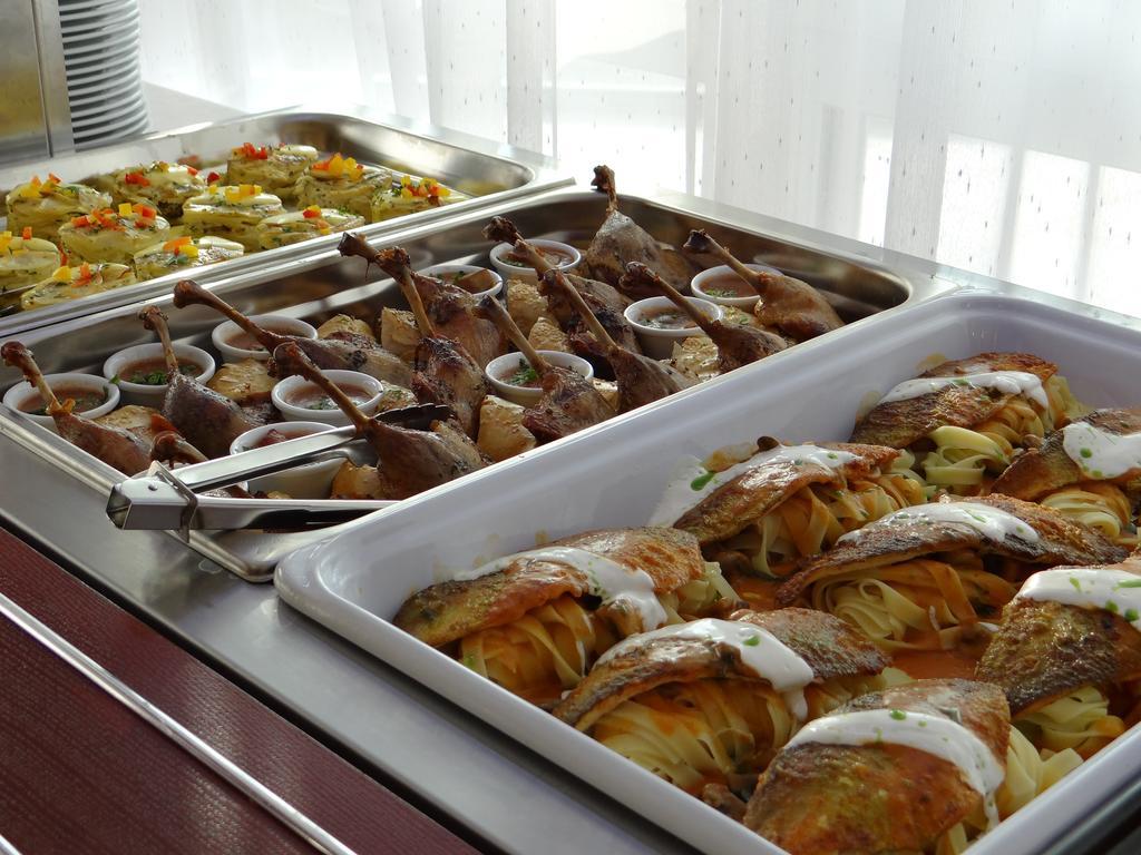 Luxury Hotel Siófok Esterno foto